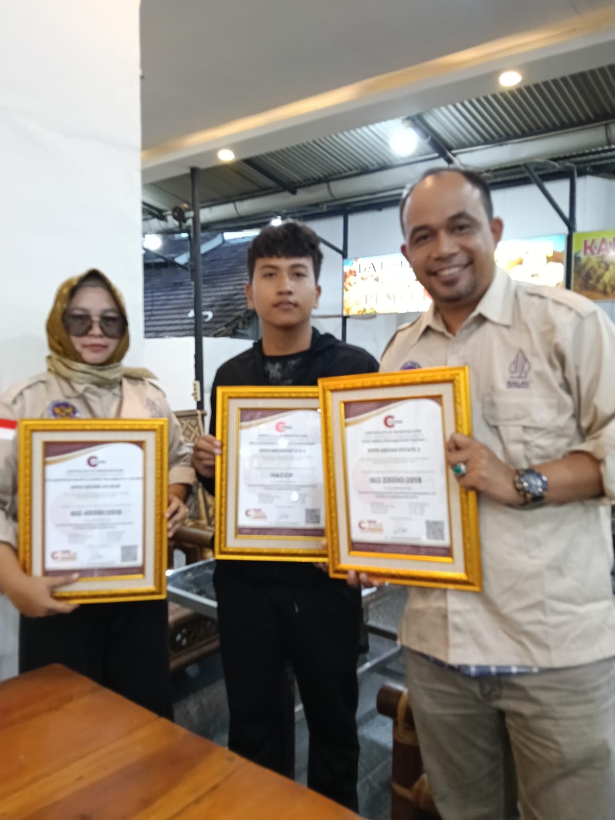 Penyerahan Sertifikat HACCP dan ISO